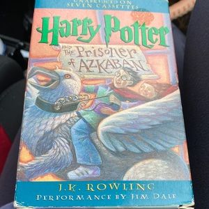 Harry Potter and the prisoner of Ascaban I JK rolling seven cassettes
